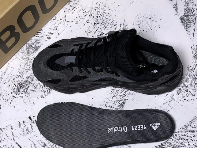 FU6684 700 Adidas Yeezy Vanta